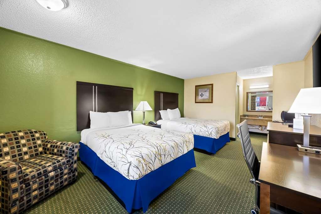 Americas Best Value Inn Fort Jackson Columbia Room photo
