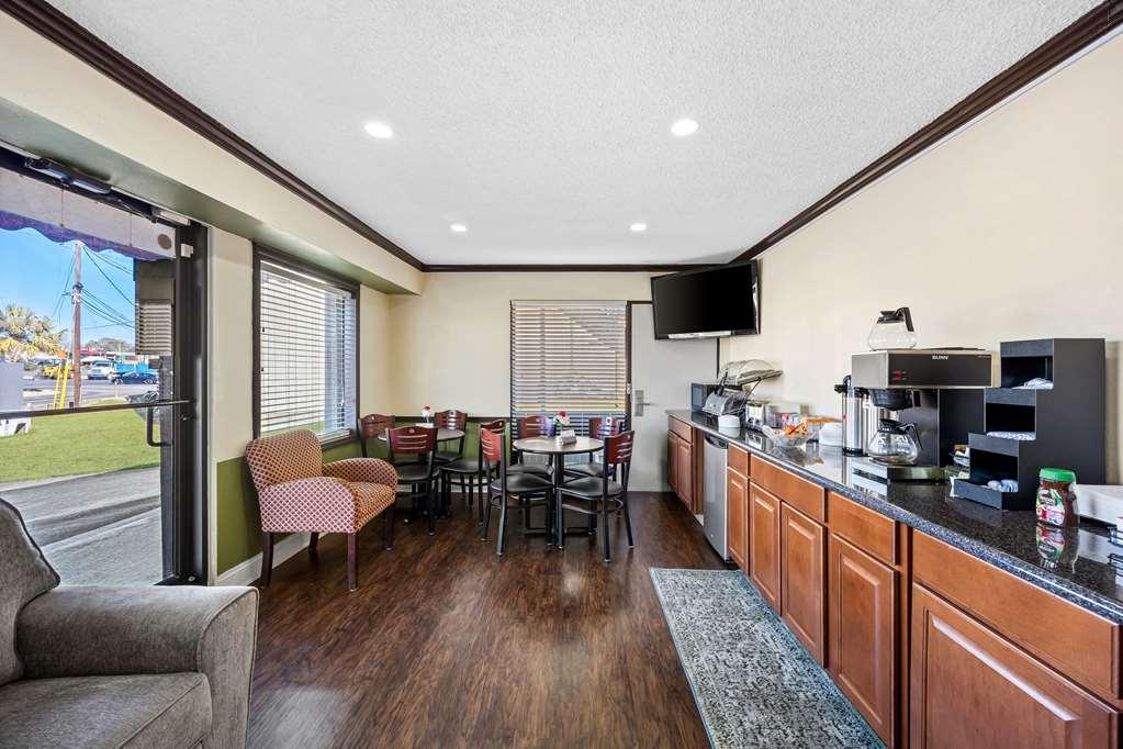 Americas Best Value Inn Fort Jackson Columbia Restaurant photo